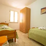 Siniscola, Comodo Con Veranda E Wifi Apartament