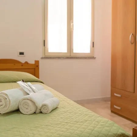 Apartman Siniscola, Comodo Con Veranda E Wifi